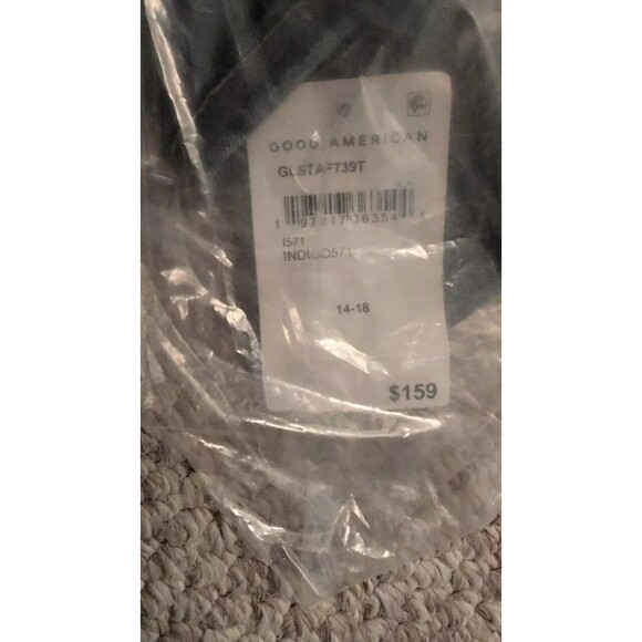 Good American Blue Straight Leg Jeans - Picture 8 of 8